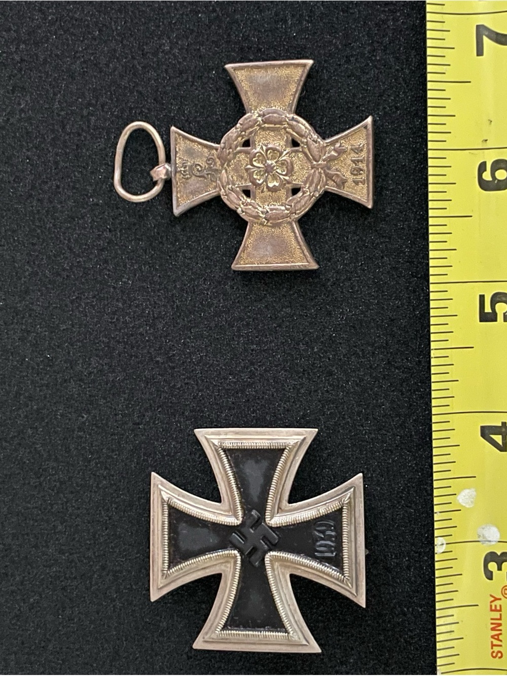 WW1 German Authentic pin and pendant
